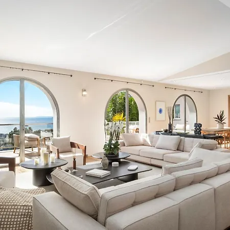 Ref 2138 - - Sea View