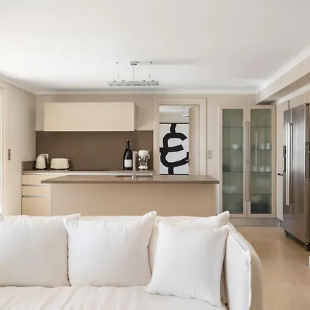 Ref 2138 - - Sea View *