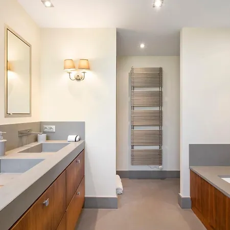 Ref 2138 - - Sea View Cannes