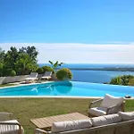 Ref 2138 - - Sea View *
