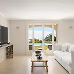Ref 2138 - - Sea View Vila