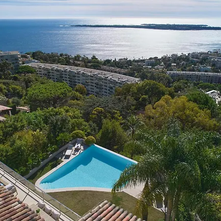 Ref 2138 - - Sea View Cannes
