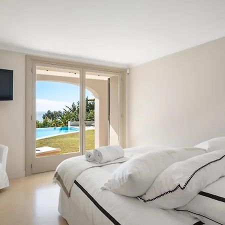 Ref 2138 - - Sea View Villa Cannes