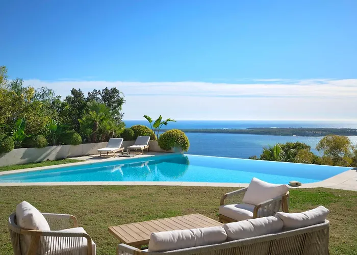 Ref 2138 - - Sea View *