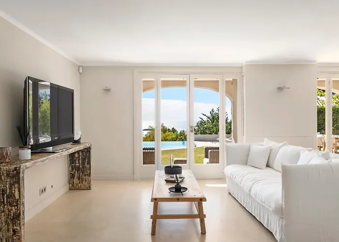 Ref 2138 - - Sea View Villa